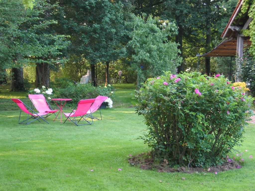 Logis De La Paqueraie Bed & Breakfast Saint-Branchs Exterior photo