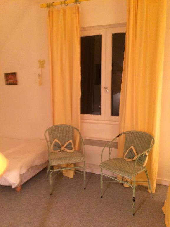 Logis De La Paqueraie Bed & Breakfast Saint-Branchs Exterior photo