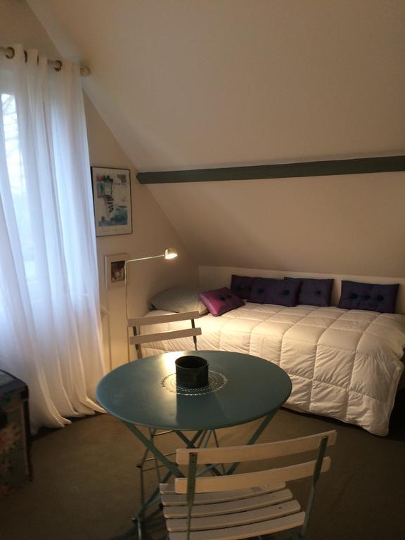 Logis De La Paqueraie Bed & Breakfast Saint-Branchs Exterior photo