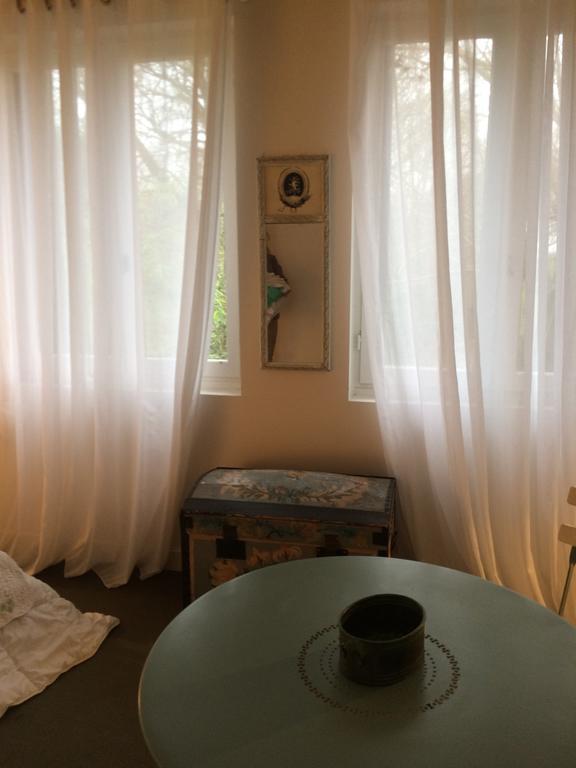 Logis De La Paqueraie Bed & Breakfast Saint-Branchs Exterior photo